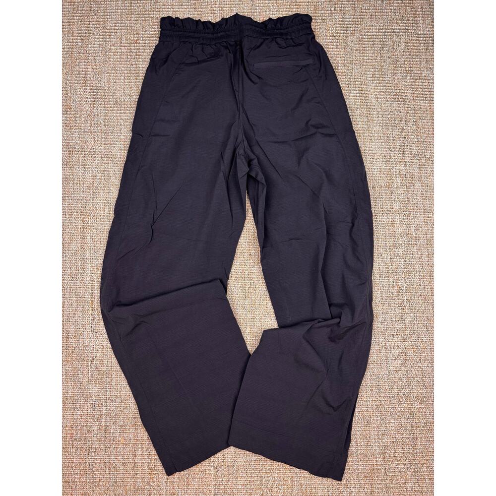 ⚫ Athleta Trekkie High Rise Parachute Pants | Size 8 | Black - Picture 7 of 9